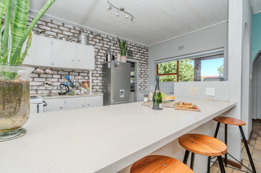 4 Bedroom Property for Sale in Middedorp Western Cape